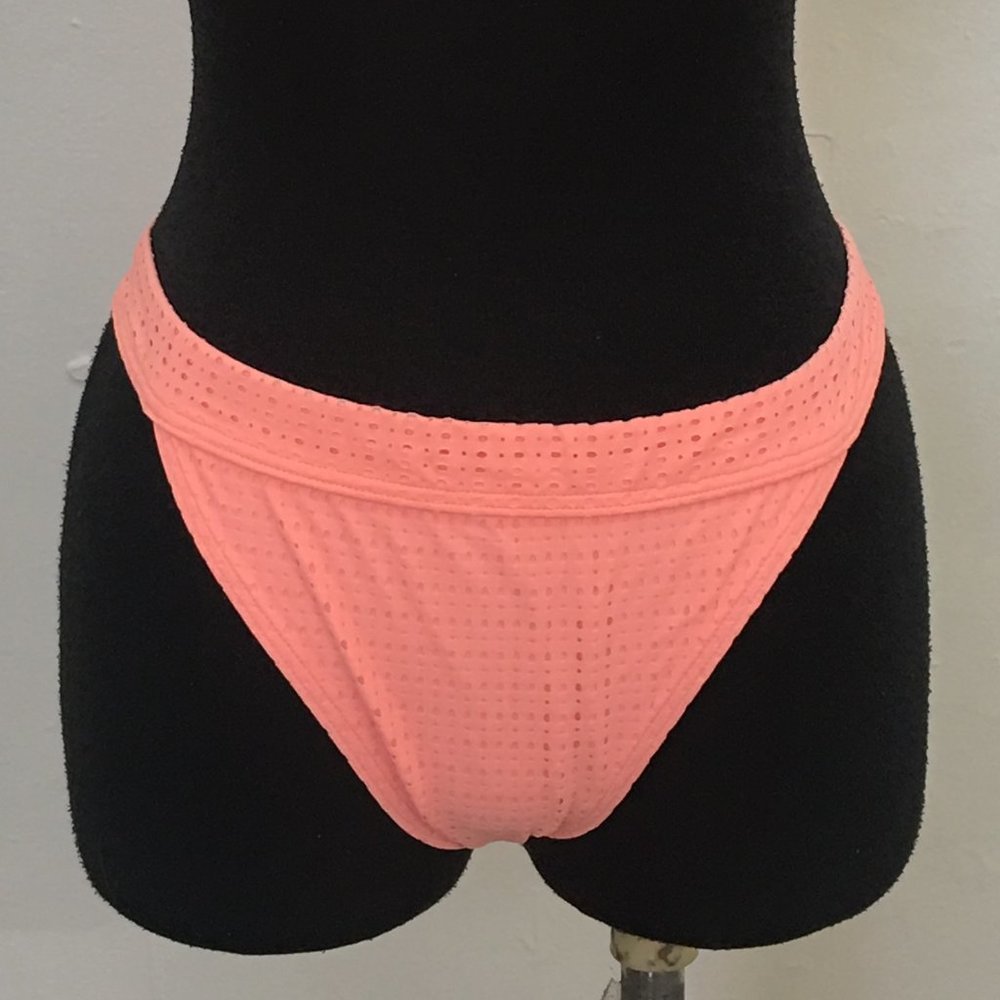 BIKINI BOTTOM